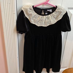 Tags off never worn. Size 3/4 Zara girls dress.